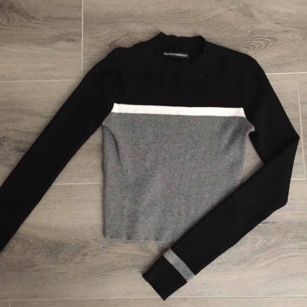 Brandy Melville sweater